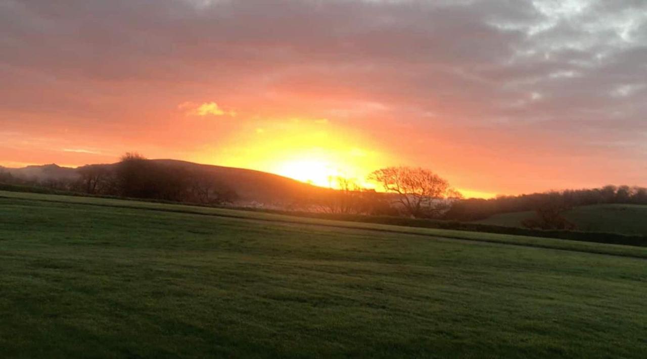Romantic Rural Break In Countryside Castle Grounds Private Retreat Wizards Rest Bishops Tawton Luaran gambar
